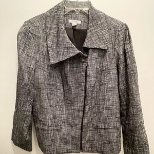 Dress Barn Black tweed blazer, zip front. Size 14/16 woman.